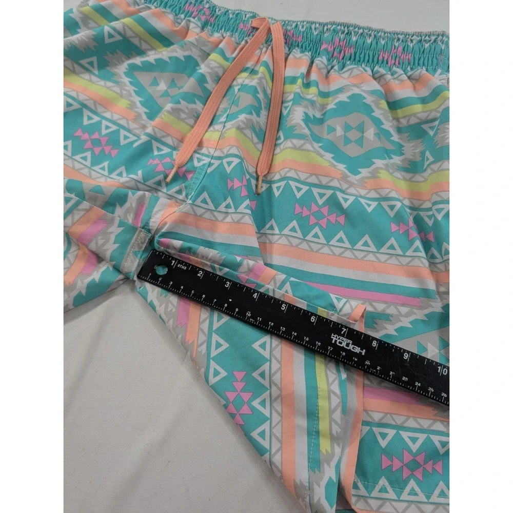 CHUBBIES Mens Large Original 7 Inseam Easy Short Green Aztec Lined Drawstring
